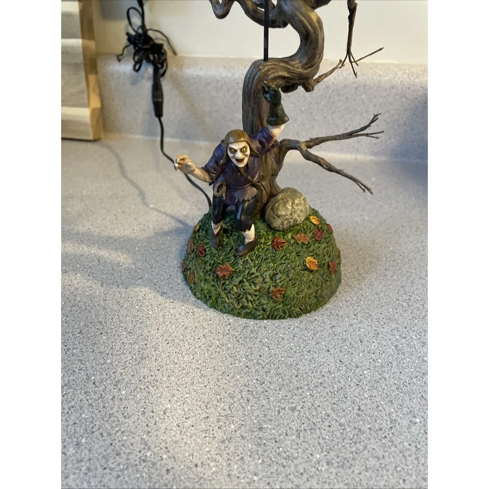 Dept 56 Halloween Fortunato the Vulture trainer Halloween Village accessory